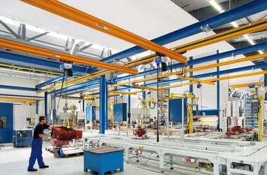 ABUS Elektrokettenzug an Einträgerhängekrananlage EHB in der Firma Aerzener Maschinenbau 