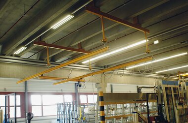 Hängebahnsystem für produktionsinterne Handling der Fenster