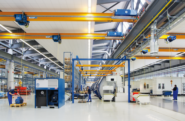 ABUS Einschienenlaufkatze Bauart E an ABUS Einträger-Laufkranen in der AERZENER Maschinenfabrik